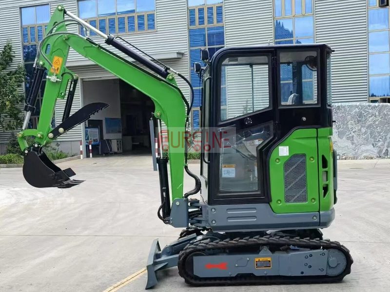 2 Ton 0.07cbm Mini Crawler Excavator for Farm and Garden Efficiency